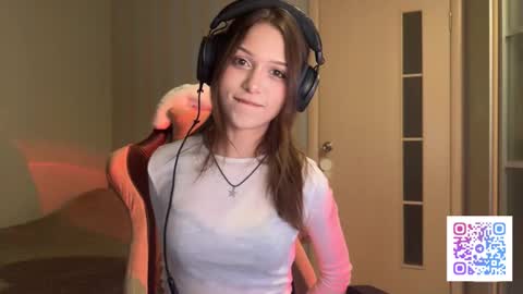 Snapshot of milamiuu chatting on February 20, 3:56 pm milamiuu online show from February 20, 3:56 pm