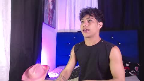 Snapshot of milan_anxel chatting on February 4, 1:55 am Milan Anxel online show from February 4, 1:55 am