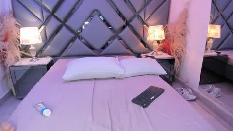 milan_lewiss online show from March 31, 12:05 pm