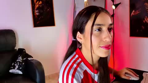 Milane online show from June 22, 8:50 pm