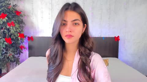 Snapshot of milana_crystal_ chatting on January 5, 8:32 am Milana online show from January 5, 8:32 am