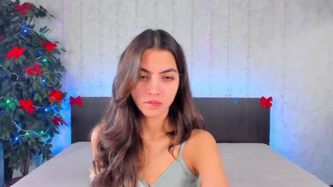 Snapshot of milana_crystal_ chatting on January 9, 8:13 am Milana online show from January 9, 8:13 am