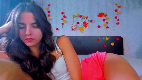 Snapshot of milana_crystal_ chatting on October 28, 8:07 am Milana online show from October 28, 8:07 am