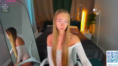 Milana online show from June 18, 1:06 am