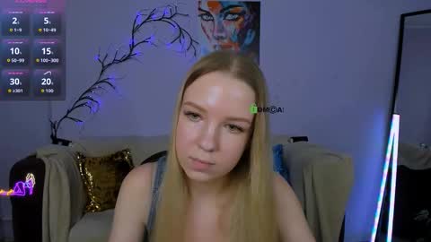 Snapshot of milana_stars chatting on September 11, 1:00 pm Mila online show from September 11, 1:00 pm