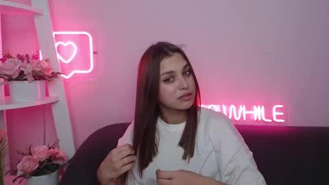 milanaangelas online show from January 24, 5:53 am