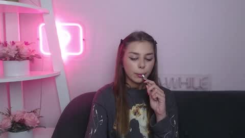 milanaangelas online show from October 20, 4:46 am