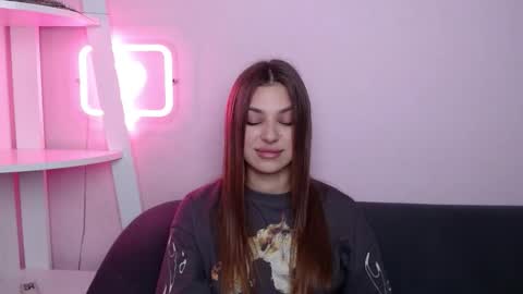 milanaangelas online show from March 28, 5:51 am