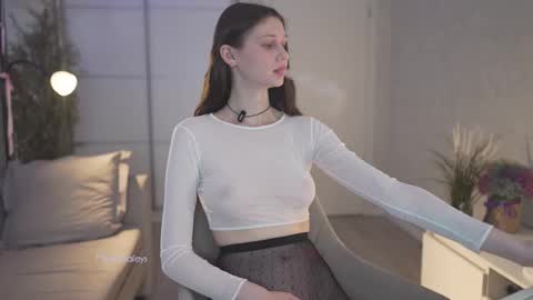 Milana   online show from February 11, 5:29 pm