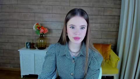 Snapshot of milanabalmain chatting on January 21, 10:41 am MilanaBalmain online show from January 21, 10:41 am