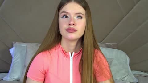 Snapshot of milanabalmain chatting on February 3, 1:51 pm MilanaBalmain online show from February 3, 1:51 pm