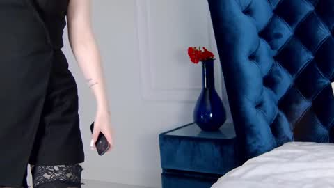 Snapshot of milanabalmain chatting on February 9, 8:11 am MilanaBalmain online show from February 9, 8:11 am