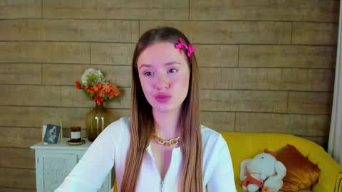 Snapshot of milanabalmain chatting on February 10, 11:15 am MilanaBalmain online show from February 10, 11:15 am