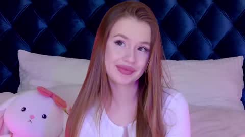 Snapshot of milanabalmain chatting on February 25, 2:11 pm MilanaBalmain online show from February 25, 2:11 pm