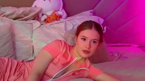 Snapshot of milanabalmain chatting on March 3, 1:53 pm MilanaBalmain online show from March 3, 1:53 pm