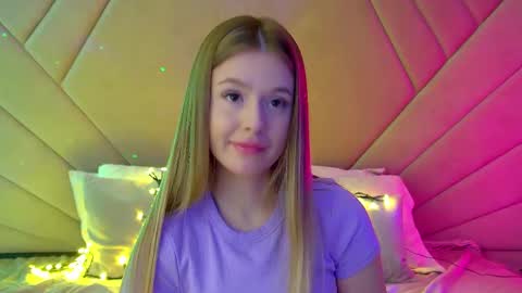 Snapshot of milanabalmain chatting on March 8, 8:00 am MilanaBalmain online show from March 8, 8:00 am