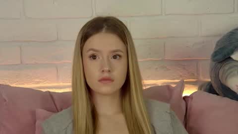 Snapshot of milanabalmain chatting on October 15, 4:07 pm MilanaBalmain online show from October 15, 4:07 pm