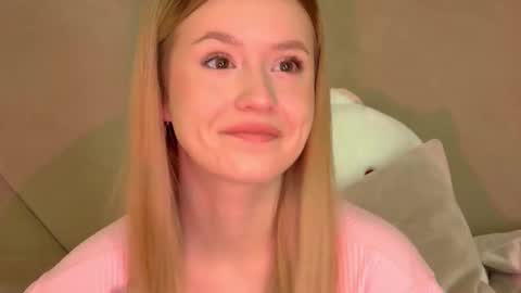 Snapshot of milanabalmain chatting on October 31, 4:35 am MilanaBalmain online show from October 31, 4:35 am