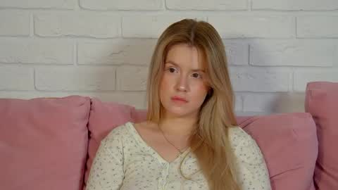 MilanaBalmain online show from April 15, 4:25 pm