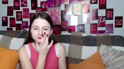 milanaroz online show from February 2, 4:54 pm