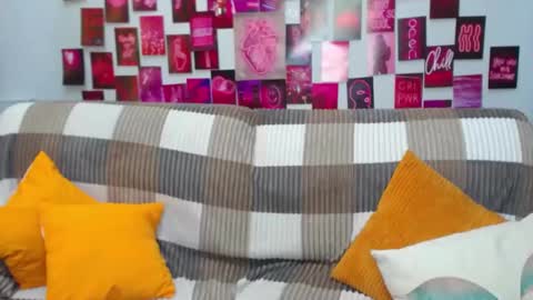 milanaroz online show from March 10, 8:59 am