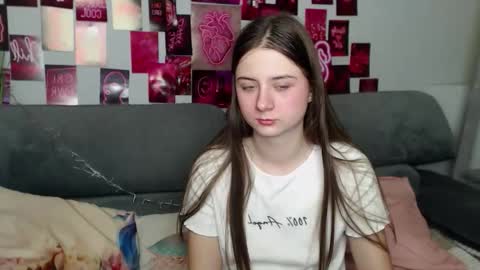 milanaroz online show from October 25, 4:57 pm