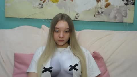 Milana online show from April 5, 4:59 pm