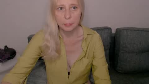 Snapshot of milanav chatting on September 10, 7:08 am Milena online show from September 10, 7:08 am