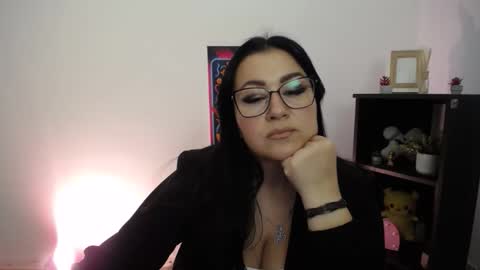 Snapshot of milania_milaa chatting on September 24, 9:12 am milania_milaa online show from September 24, 9:12 am