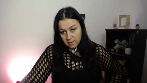 Snapshot of milania_milaa chatting on October 2, 8:32 am milania_milaa online show from October 2, 8:32 am