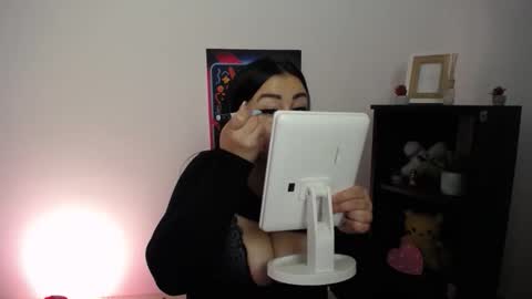 Snapshot of milania_milaa chatting on October 10, 6:56 am milania_milaa online show from October 10, 6:56 am