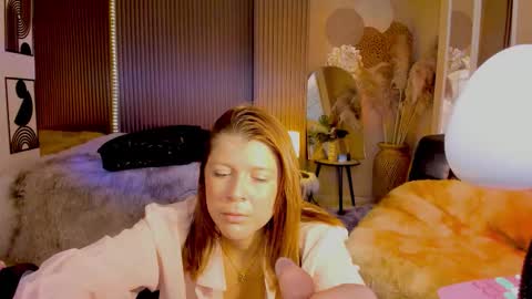 aya online show from March 20, 6:13 pm