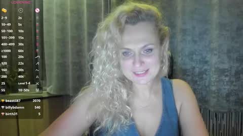 Snapshot of milanna_x chatting on September 12, 1:28 am milanna_x online show from September 12, 1:28 am