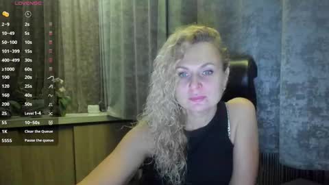 Snapshot of milanna_x chatting on September 20, 6:42 pm milanna_x online show from September 20, 6:42 pm