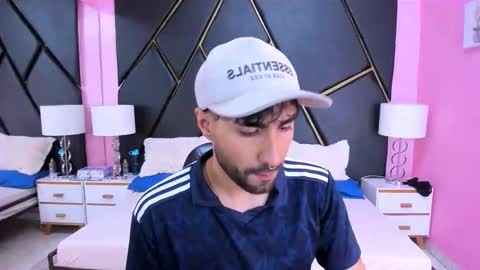 milanzaire online show from October 29, 2:03 am