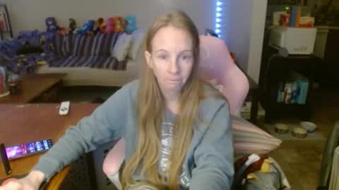 Snapshot of milastoned chatting on February 16, 3:52 pm Mila online show from February 16, 3:52 pm