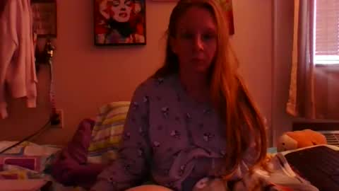 Mila online show from April 6, 5:58 pm