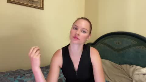 Lana online show from July 8, 3:27 pm