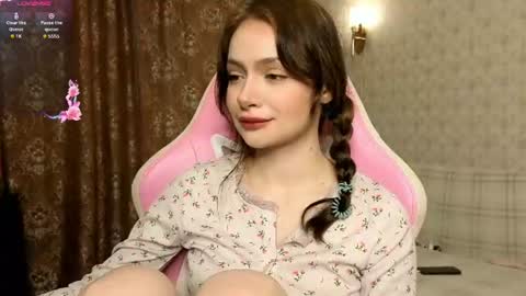 Snapshot of milavanila1 chatting on June 21, 8:44 pm Mila online show from June 21, 8:44 pm
