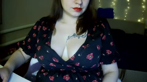 Milaxcute online show from April 4, 4:26 pm