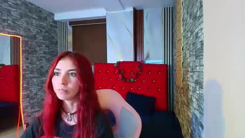 Ana online show from November 20, 8:08 pm