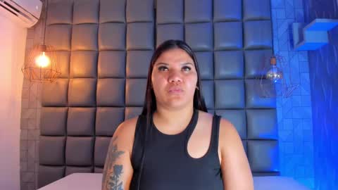 Snapshot of mile_u chatting on March 6, 2:09 am Milena online show from March 6, 2:09 am