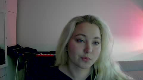 Milena new nonude shy blonde natural online show from May 2, 6:02 pm