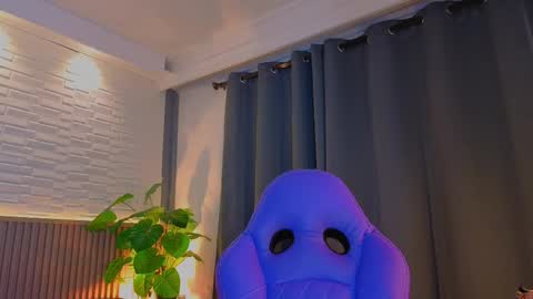 Snapshot of milena_lawson chatting on September 25, 11:25 am milena_lawson online show from September 25, 11:25 am