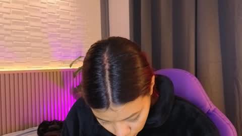 Snapshot of milena_lawson chatting on November 20, 10:26 am milena_lawson online show from November 20, 10:26 am