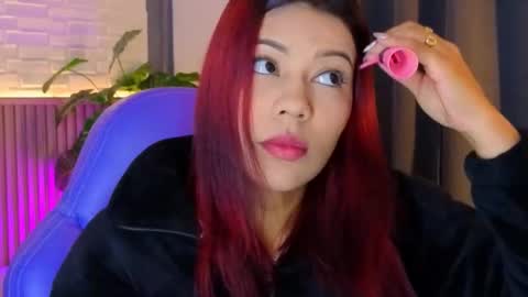 Snapshot of milena_lawson chatting on November 21, 11:09 am milena_lawson online show from November 21, 11:09 am