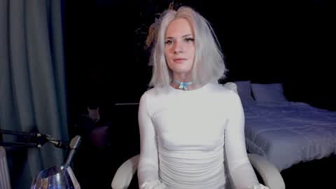 Milena online show from December 4, 2:31 am