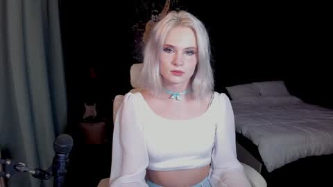 Milena online show from December 7, 2:20 am