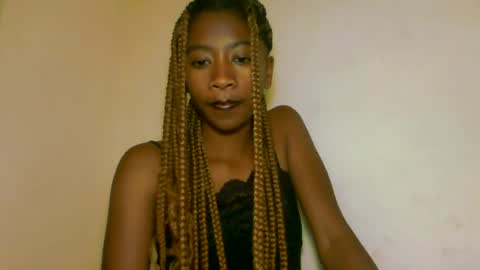 milennah online show from July 1, 1:02 pm