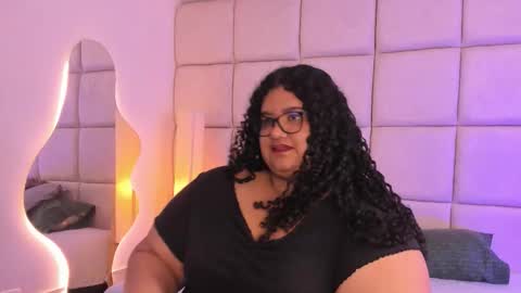 Miley online show from November 8, 9:02 pm